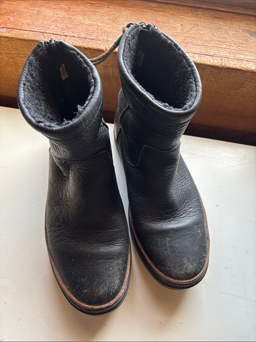 SATORISAN Women’s Black Leather Insulated Ankle Boots - Size 40 - 8.5/9